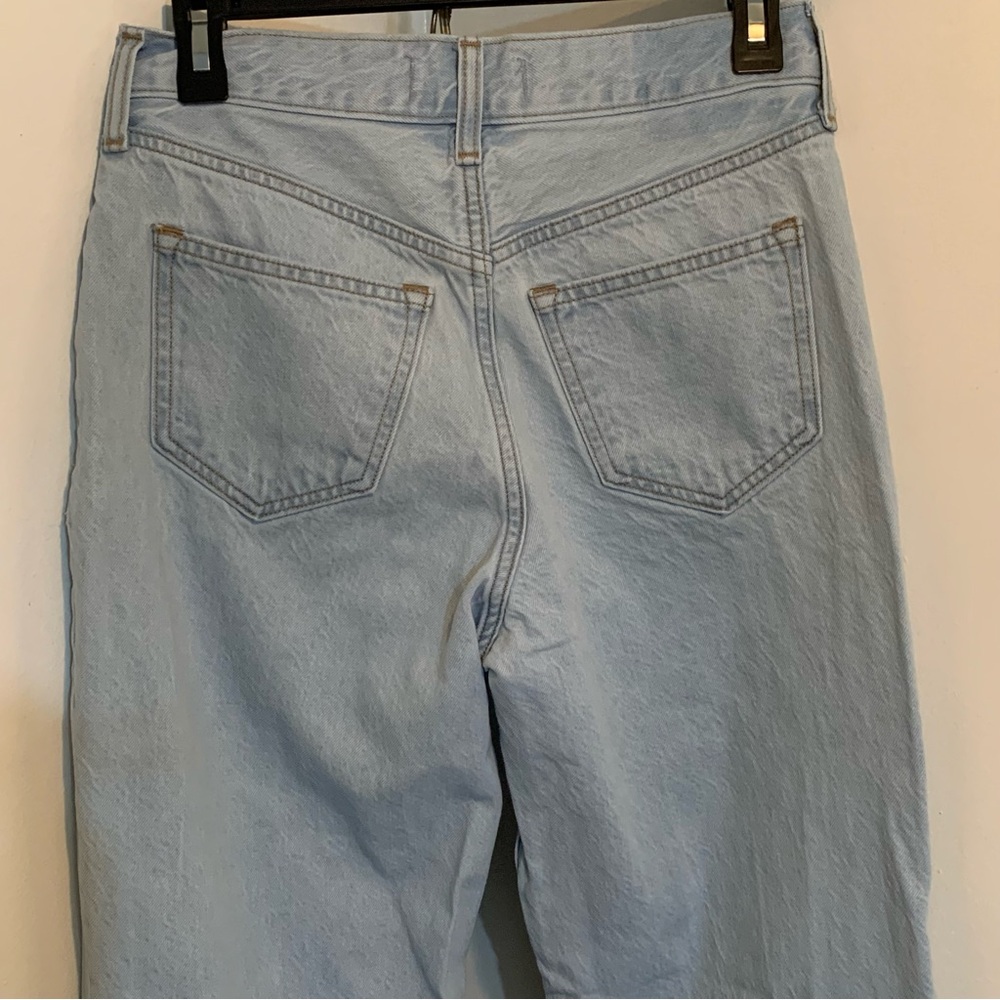 Abercrombie & Fitch The Loose High Rise Jeans - Picture 7 of 9